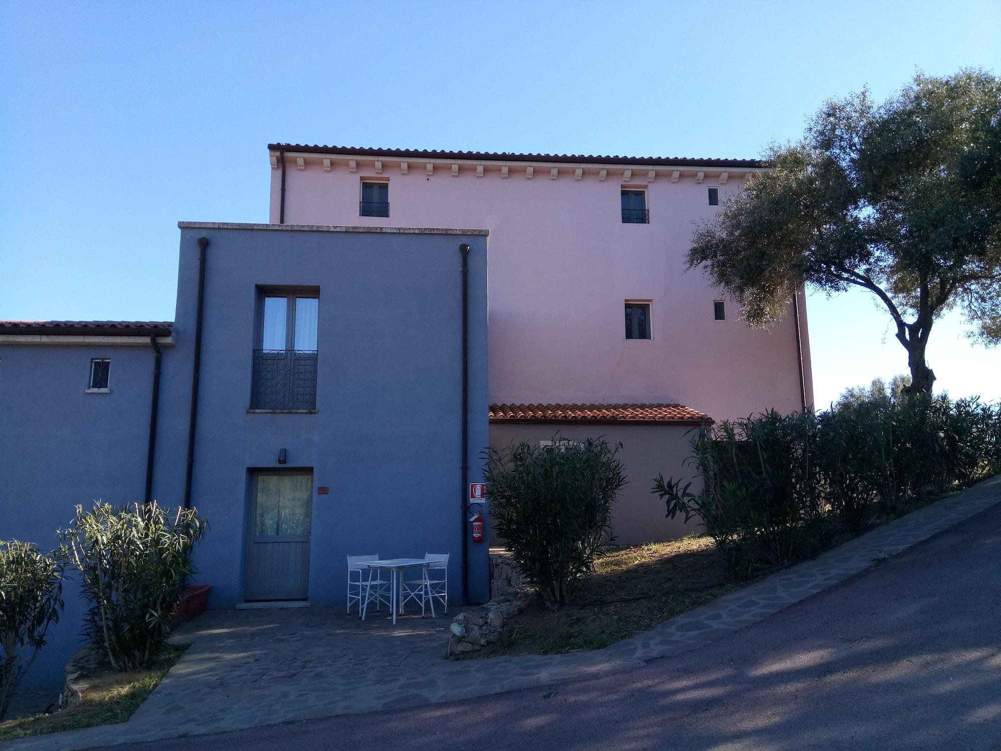 Maison d'hôtes Liscia Country Relais à Sant'Antonio di Gallura Extérieur photo