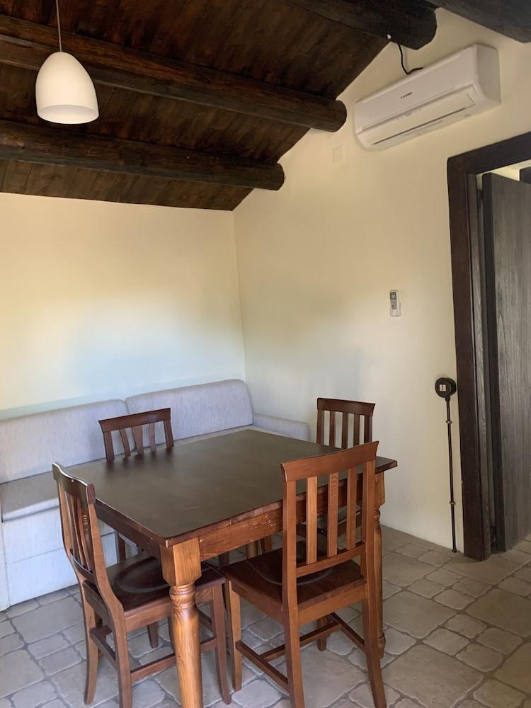 Maison d'hôtes Liscia Country Relais à Sant'Antonio di Gallura Extérieur photo