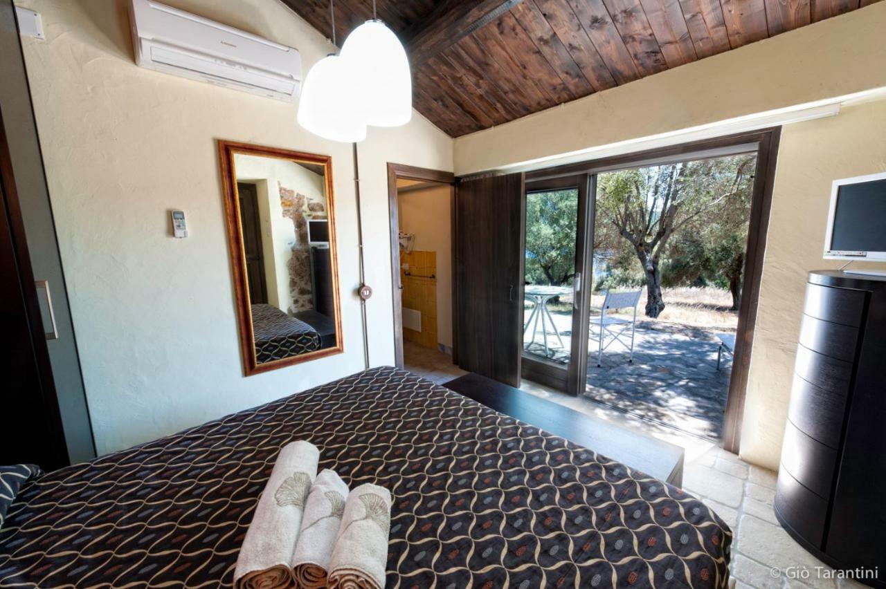 Maison d'hôtes Liscia Country Relais à Sant'Antonio di Gallura Extérieur photo