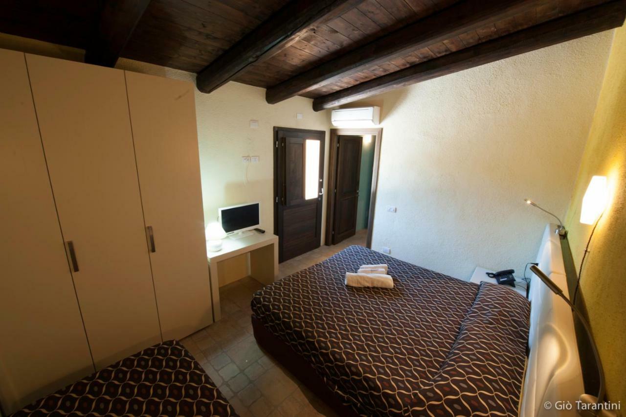 Maison d'hôtes Liscia Country Relais à Sant'Antonio di Gallura Extérieur photo